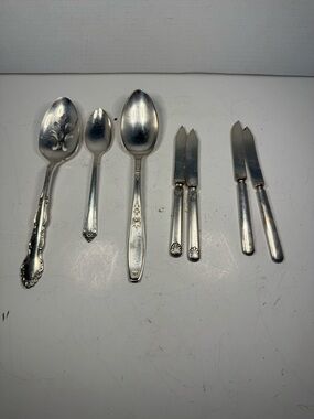 Vintage Mixed Cutlery Set - Rogers (7 pieces)